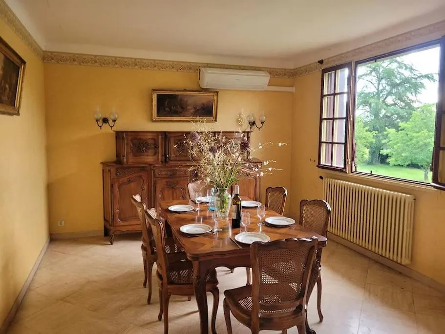 Villa Clair Soleil Au Coeur De La Toscane Occitane Lisle-sur-Tarn 0*,  Frankrig